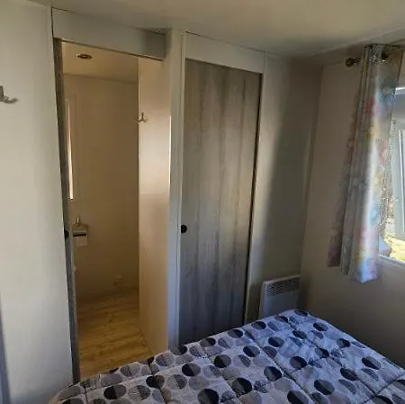 Mobil-home Confort, Clim, 8 Personnes Camping