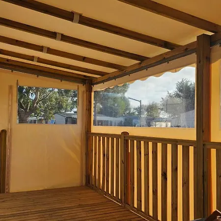 Mobil-home Confort, Clim, 8 Personnes Camping *